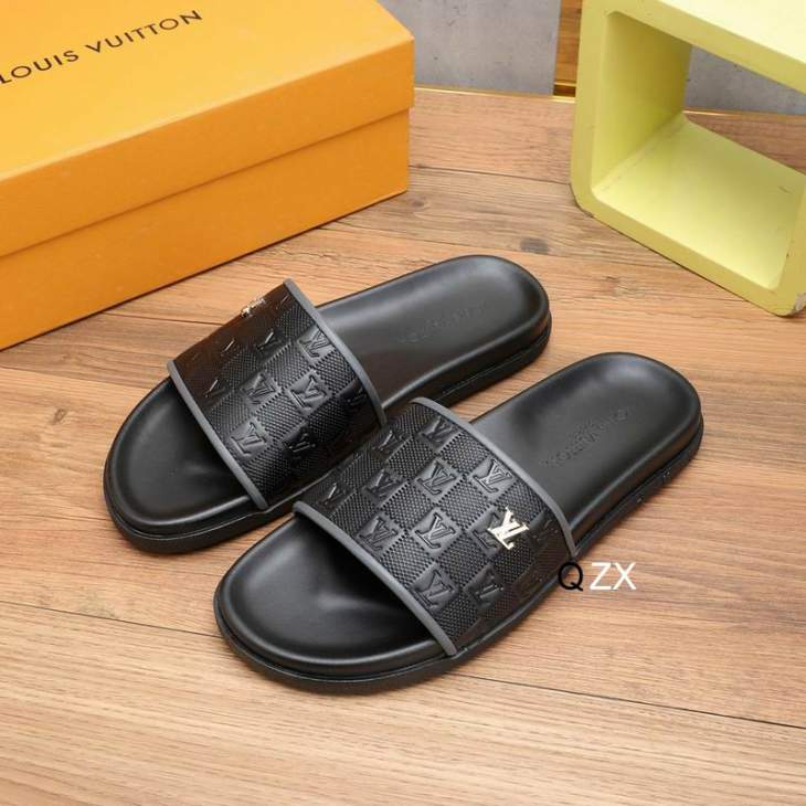 Picture of Louis Vuitton Slippers _SKULVsz35-454CY0106361